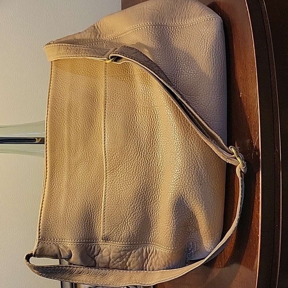 Vintage Coach shoulder bag, pale biege leather
